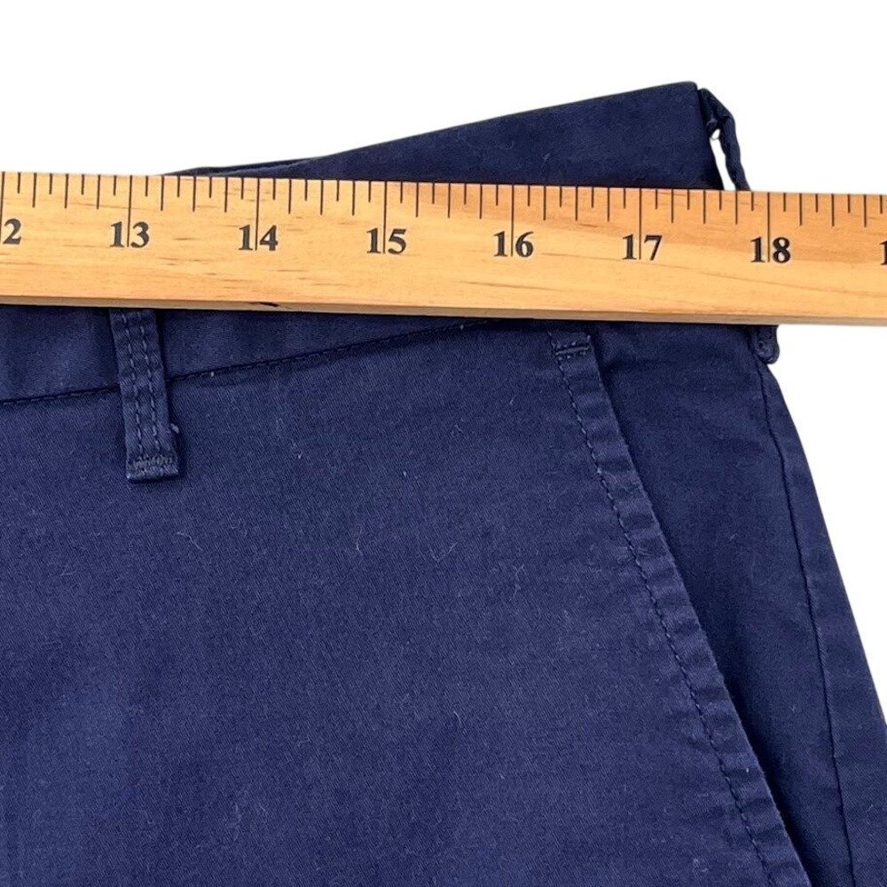 IZOD Chino Shorts Mens 34 Navy Blue Flat Front Cotton Blend Stretch‎ - Picture 5 of 8